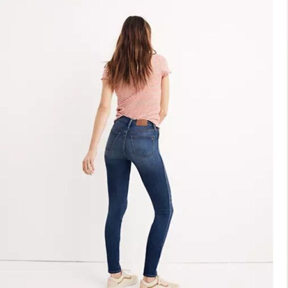 Madewell Taller 10" High-Rise Skinny Jeans in Danny Wash: TENCEL™ Denim Edition - Picture 4 of 5